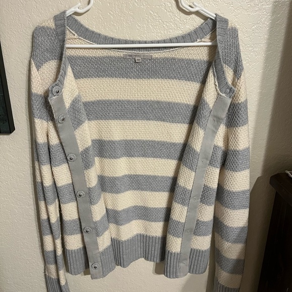 One of my favorite GAP cardigans. Beige and off white. - Picture 4 of 11